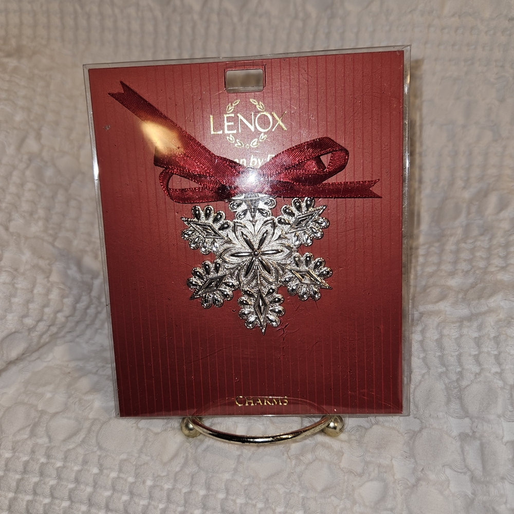 Vintage Lenox Snow Majesty Christmas Snowflake Ornament Charm Silver-Plated NEW